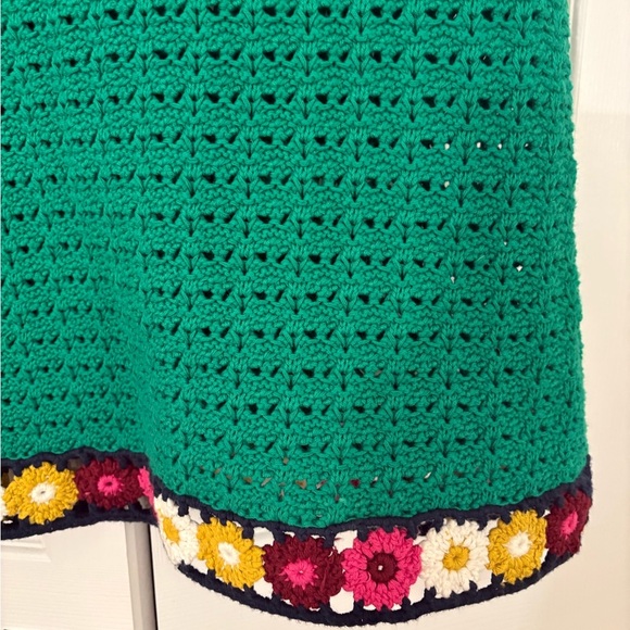 Crochet knit dress with flowers - Picture 3 of 3